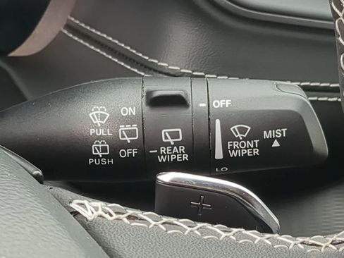 Certified 2023 Jeep Grand Cherokee Altitude image 25