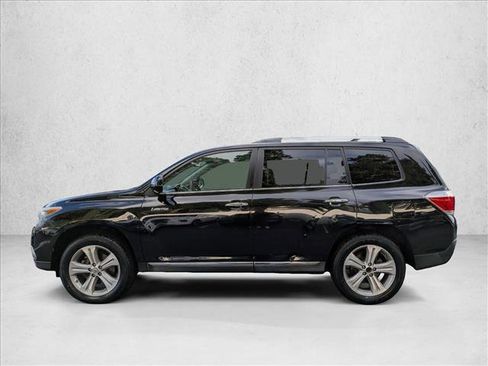 Used 2013 Toyota Highlander Limited image 2