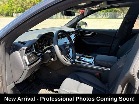 Used 2025 Audi Q8 Premium Plus AWD/4WD image 11
