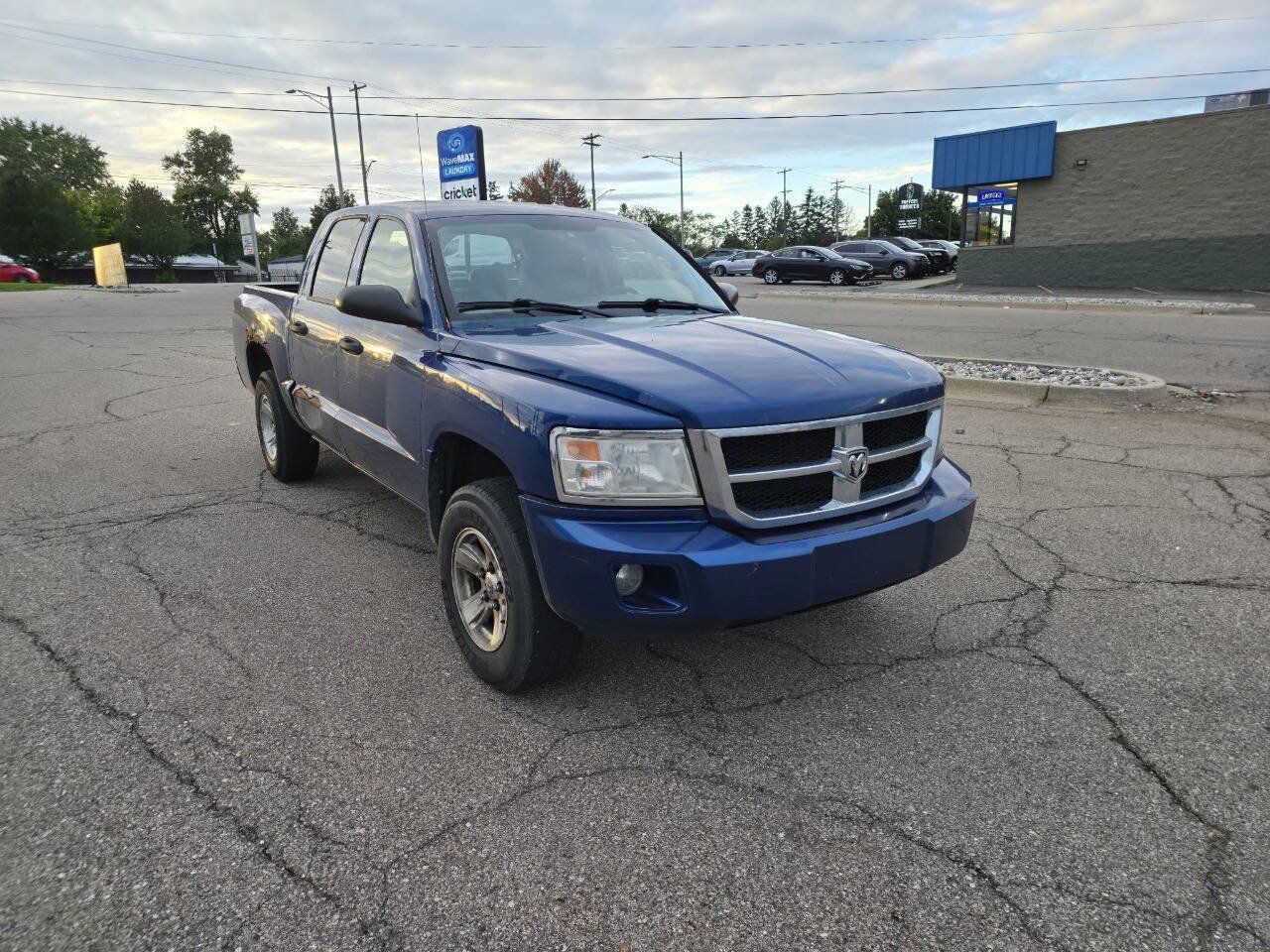 Used 2009 Dodge Dakota ST w/ Exterior Appearance Group RWD image 2
