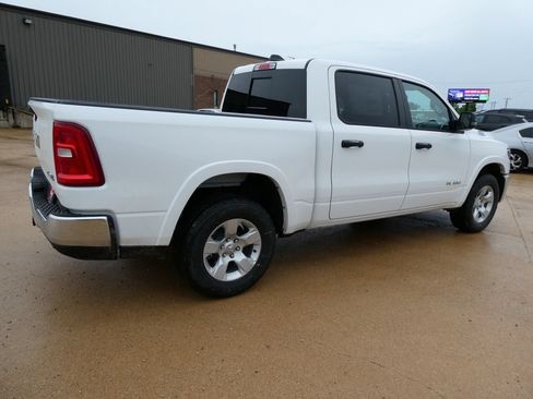New 2026 RAM 1500 Big Horn AWD/4WD image 5