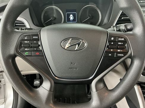 Used 2016 Hyundai Sonata SE FWD image 15