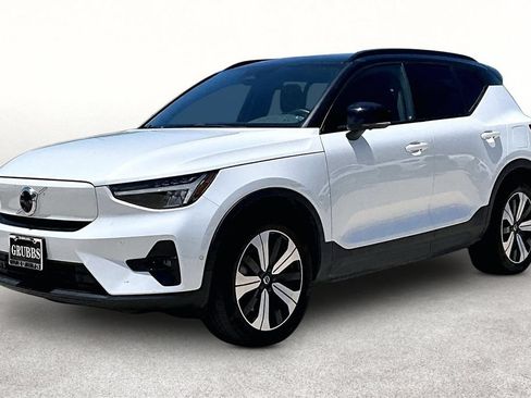 Certified 2023 Volvo XC40 Recharge Plus AWD/4WD image 12