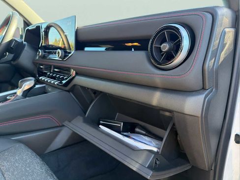 Used 2023 Chevrolet Colorado Z71 w/ Advanced Trailering Package image 34