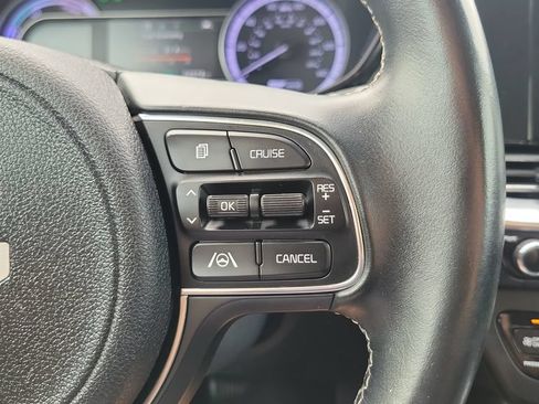 Used 2022 Kia Niro LXS FWD image 21