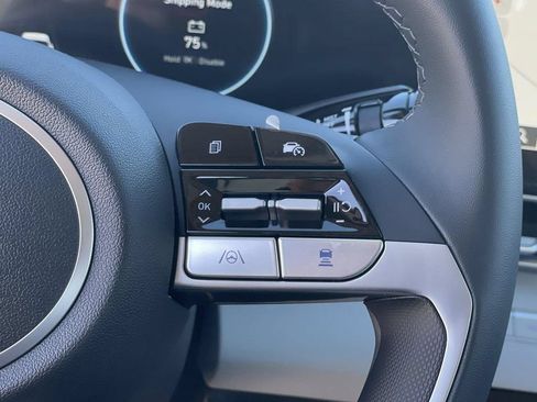 New 2026 Hyundai Elantra Limited FWD image 31