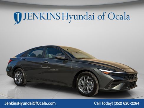 New 2026 Hyundai Elantra Sport FWD image 1