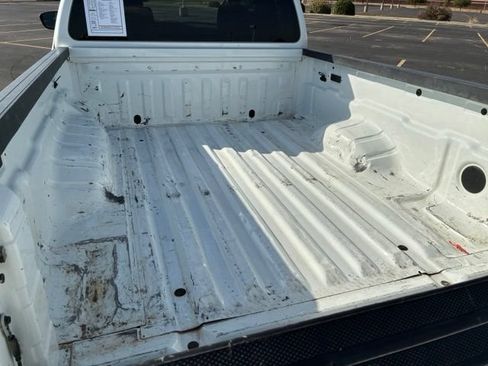 Used 2022 Nissan Frontier S w/ Technology Package RWD image 17