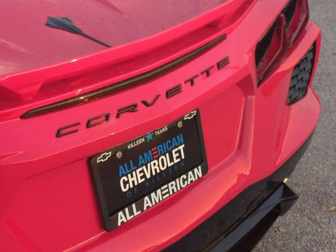 Used 2022 Chevrolet Corvette Stingray Convertible w/ Z51 Performance Package RWD image 28