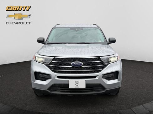 Used 2020 Ford Explorer XLT w/ Comfort Package image 8
