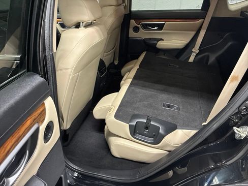 Used 2017 Honda CR-V Touring image 29
