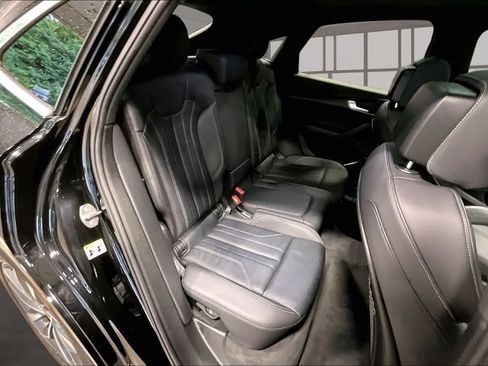 Used 2023 Audi Q5 2.0T Premium w/ Convenience Package AWD/4WD image 26