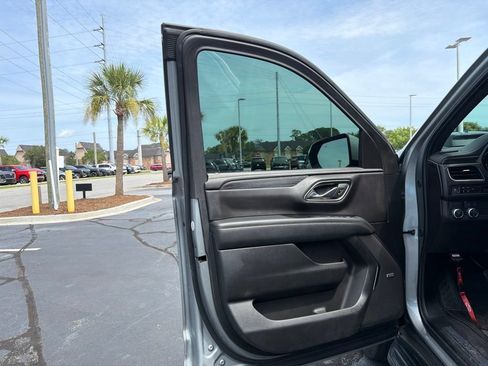 Used 2024 GMC Yukon SLT w/ SLT Premium Package RWD image 8