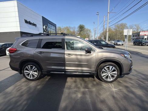 Used 2021 Subaru Ascent Limited w/ Technology Package AWD/4WD image 9