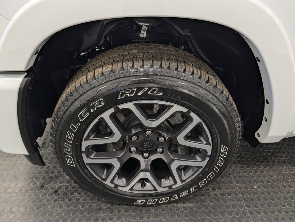 Used 2026 RAM 1500 Laramie w/ Sport Appearance Package AWD/4WD image 7