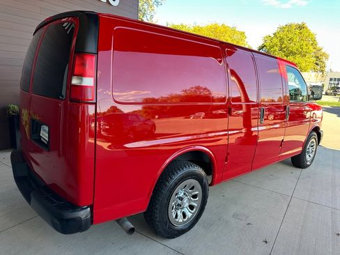 Used 2014 Chevrolet Express 1500 AWD image 7