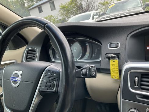 Used 2015 Volvo V60 T5 Premier AWD/4WD image 19