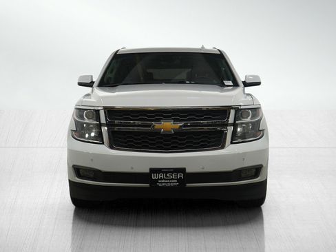 Used 2019 Chevrolet Suburban LT image 8