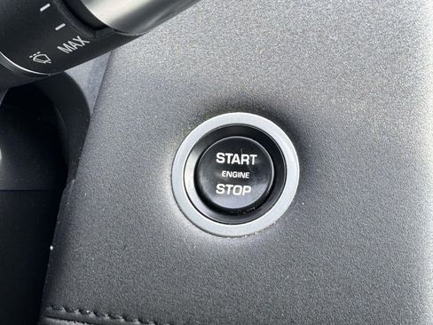 Used 2021 Land Rover Discovery Sport S image 30