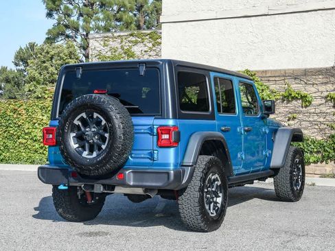 Used 2024 Jeep Wrangler Unlimited Rubicon 4xe w/ Convenience Group AWD/4WD image 8