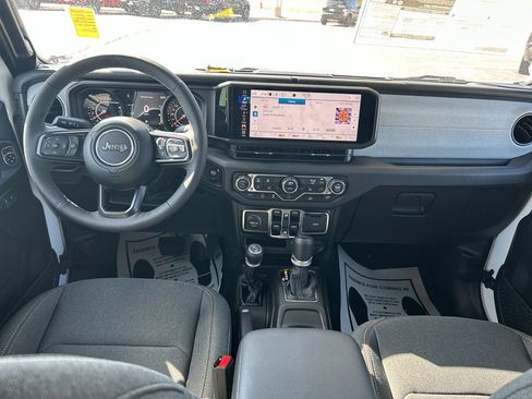 New 2025 Jeep Gladiator Sport AWD/4WD image 16