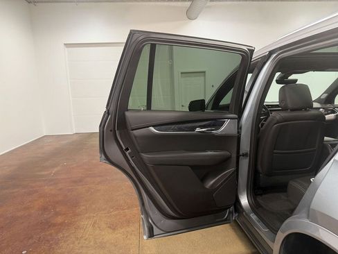 Used 2024 Cadillac XT6 Premium Luxury image 46