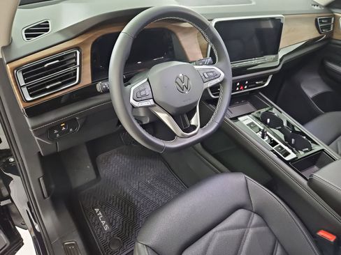 New 2026 Volkswagen Atlas SE AWD/4WD image 2