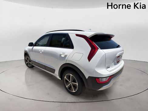 New 2026 Kia Niro EX FWD image 5