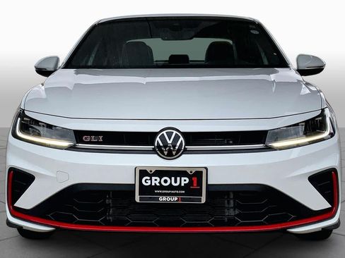 Used 2025 Volkswagen Jetta GLI Autobahn FWD image 4