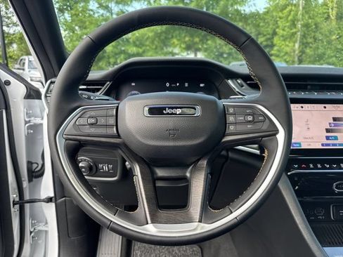 New 2026 Jeep Grand Cherokee Limited AWD/4WD image 24