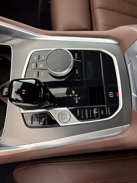 Used 2022 BMW X6 xDrive40i AWD/4WD image 18