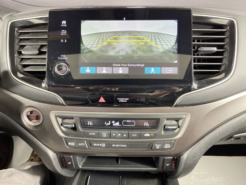 Used 2025 Honda Passport EX-L image 24