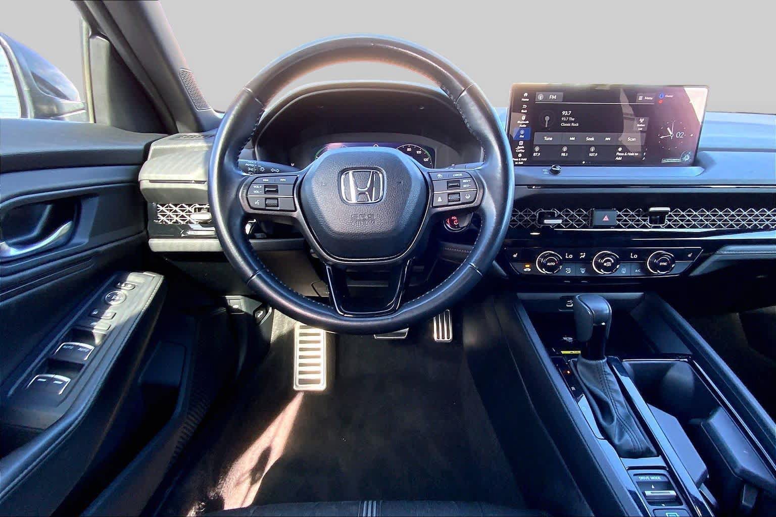 Used 2025 Honda Accord Sport image 5