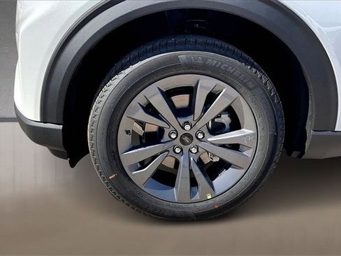 New 2026 Ford Explorer Active image 12