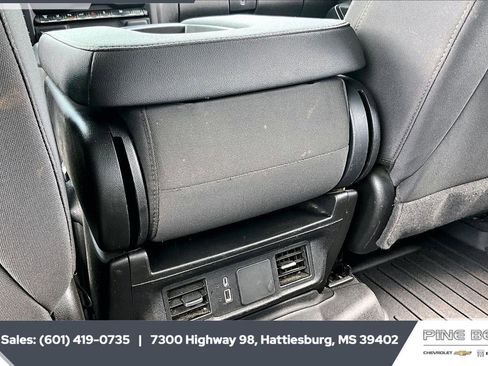 Used 2025 Chevrolet Silverado 2500 Custom w/ Custom Value Package image 25