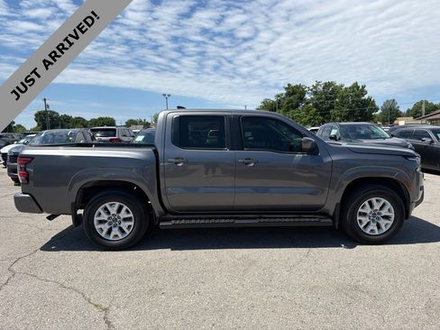 Certified 2022 Nissan Frontier SV RWD image 4