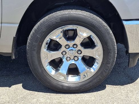 Used 2022 RAM 1500 Big Horn AWD/4WD image 11