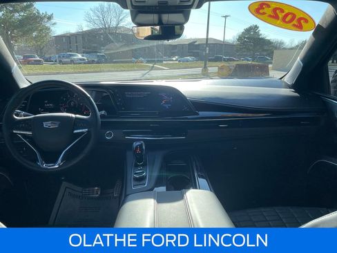 Used 2023 Cadillac Escalade V image 24