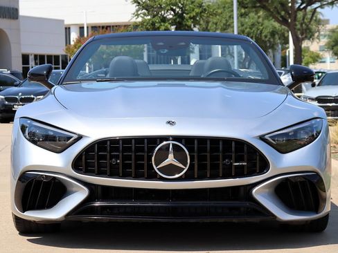 Used 2022 Mercedes-Benz SL 63 AMG Roadster image 3