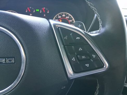 Used 2019 Chevrolet Camaro LT w/ Technology Package image 12