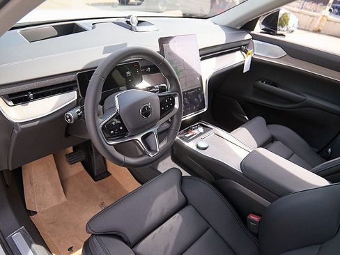 New 2025 Volvo EX90 Ultra image 12