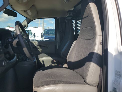 Used 2024 Chevrolet Express 2500 w/ Driver Convenience Package image 11