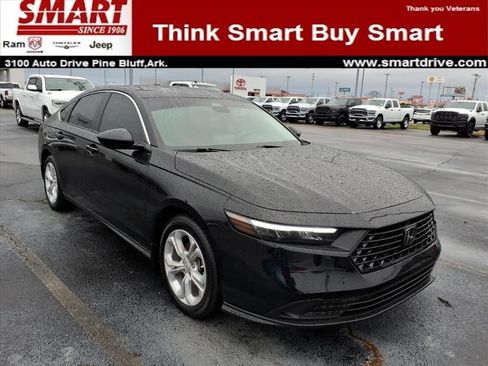 Used 2025 Honda Accord LX image 1
