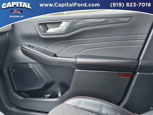 Certified 2024 Ford Escape ST-Line w/ Tech Pack #1 image 31