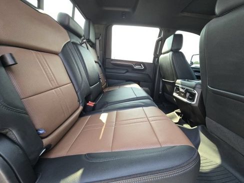 Used 2024 Chevrolet Silverado 3500 High Country w/ High Country Premium Package AWD/4WD image 13