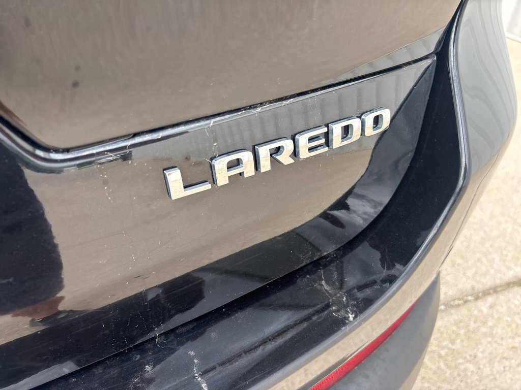Used 2023 Jeep Grand Cherokee L Laredo AWD/4WD image 11