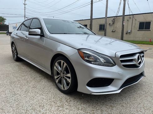 Used 2016 Mercedes-Benz E 350 Sedan image 3