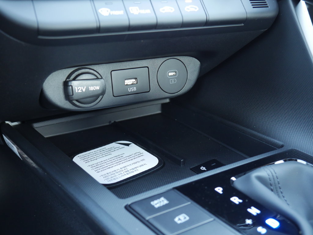New 2026 Hyundai Elantra Sport FWD image 9