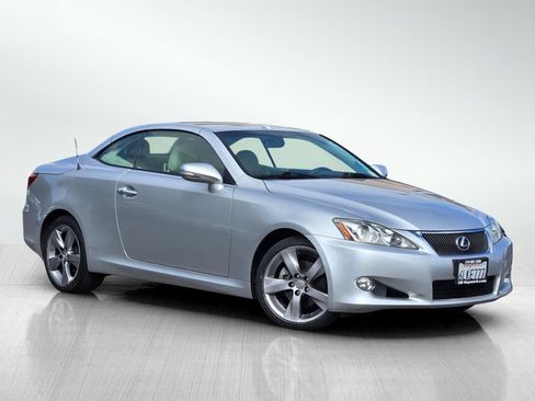 Used 2010 Lexus IS 250C RWD image 2