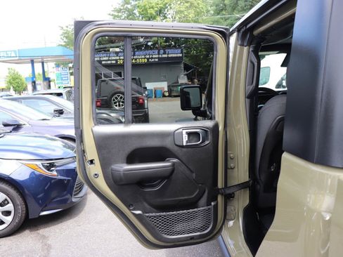 Used 2026 Jeep Gladiator Rubicon AWD/4WD image 28